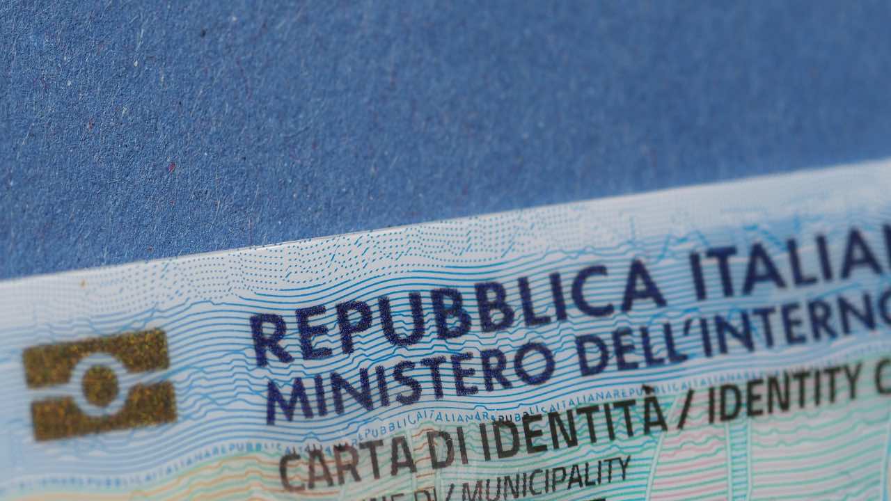 Carta d'identità elettronica sullo smartphone come fare