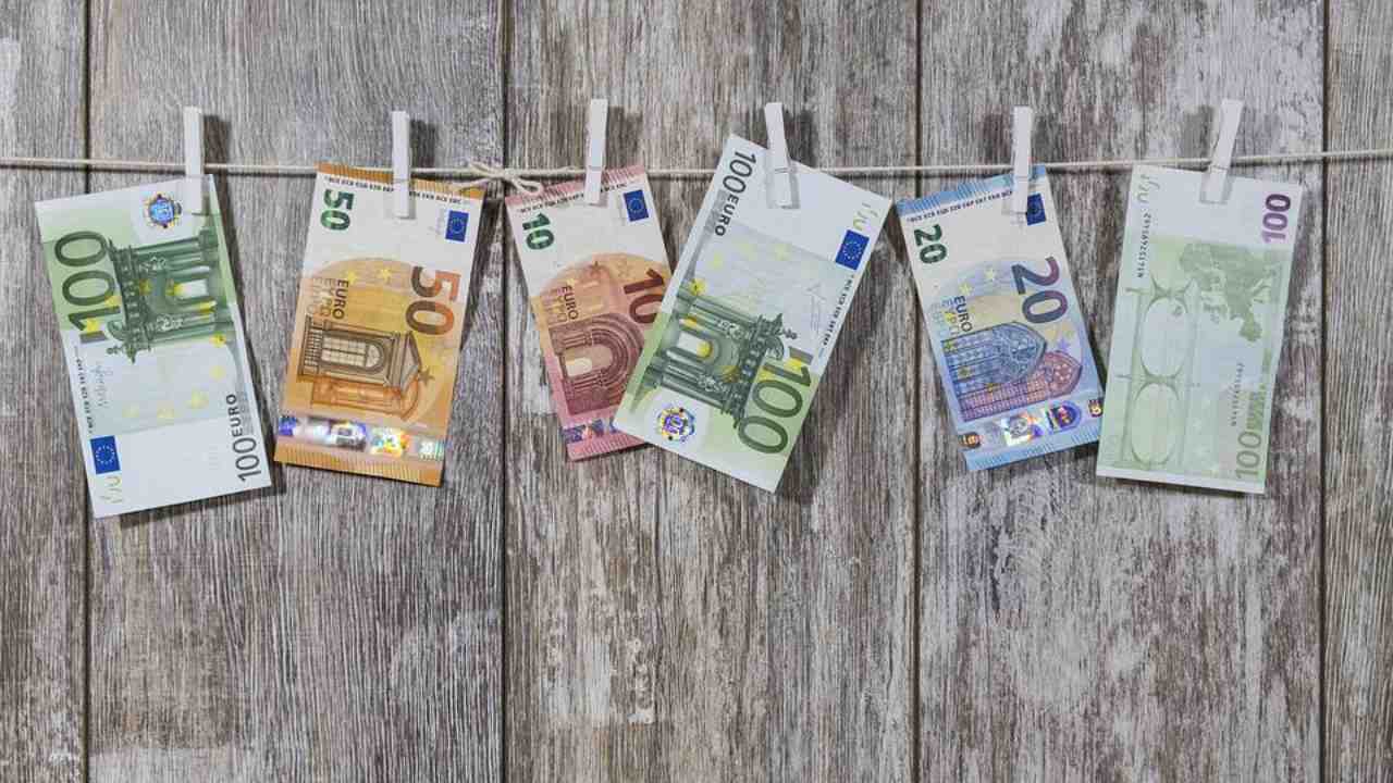 300 euro bonus for families: how to get it